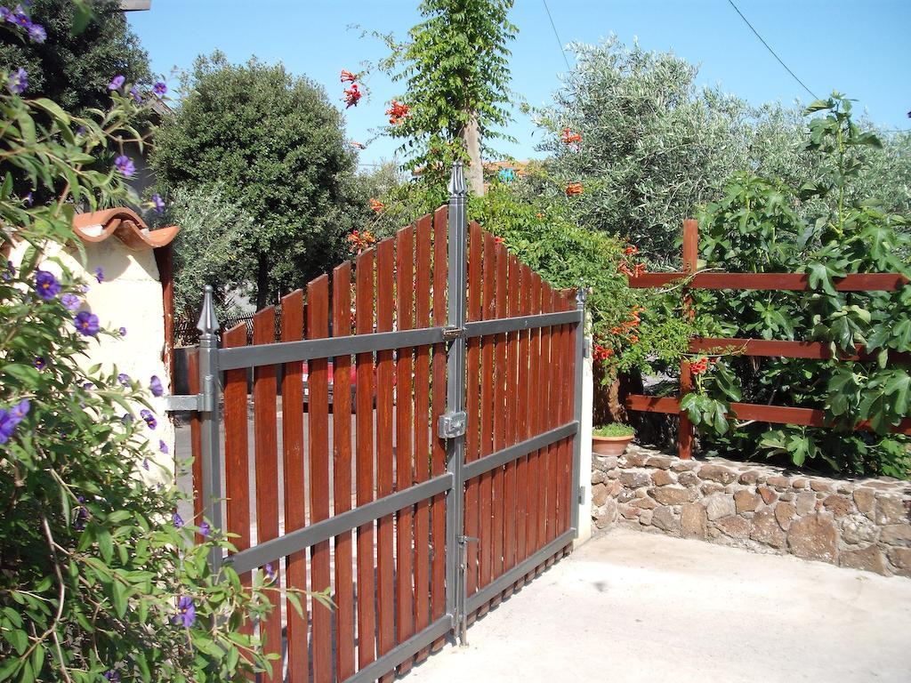 Domu De Palla- Iun-E5167 Bauladu Buitenkant foto